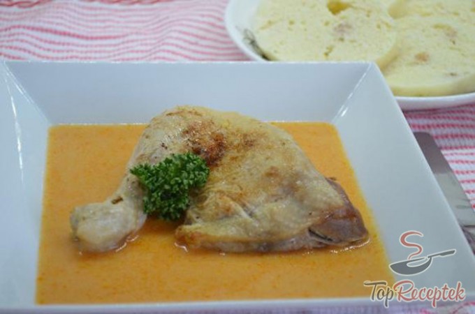 Recept Paprikás csirke knédlivel