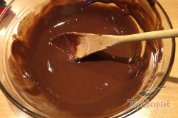 Recept elkészítése Kakaós-túrós szelet csokiöntettel, lépés 16