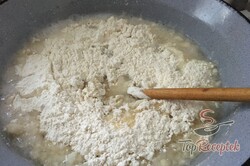 Recept elkészítése Luxus vaníliás képviselőfánk tejszínhabbal, csokival, lépés 1