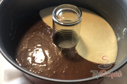 Recept elkészítése Hogyan készítsünk kuglófot kuglóf sütőforma nélkül, lépés 2