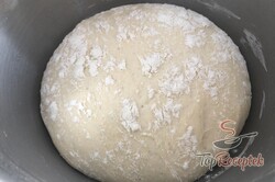 Recept elkészítése Ropogós házi bagett, akár a pékségbők, lépés 2
