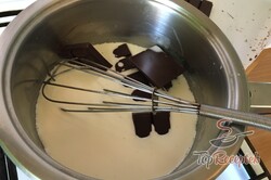 Recept elkészítése Lágy tejszínhabos szelet csokival, lépés 12
