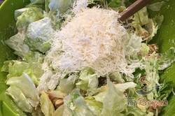 Recept elkészítése Cézár saláta csirkével, lépés 5