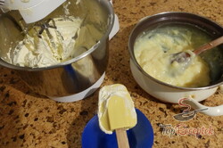 Recept elkészítése Vaníliás-diós krémes leveles tésztából, lépés 11