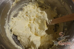 Recept elkészítése Vaníliás-diós krémes leveles tésztából, lépés 12