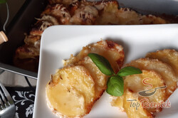 Recept elkészítése Fincsi sajttal sült burgonya, lépés 4