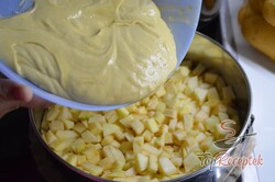 Recept elkészítése Almás süti, amit az egész család megszeret, lépés 8