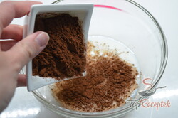 Recept elkészítése Szereti a csokoládét? Készítse el ezt a lágy csokis desszertet liszt és sütés nélkül, lépés 3