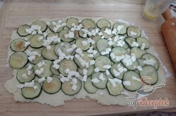 Recept elkészítése Cukkinis batyu sonkával és sajttal, lépés 4