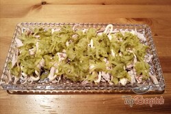 Recept elkészítése Tojásos-csirkés majonézes saláta ünnepekre, lépés 3